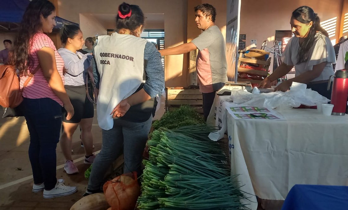 "Alimentazo" en Posadas: Gran demanda confirma necesidad de consumir productos agroecológicos de chacras misioneras imagen-8