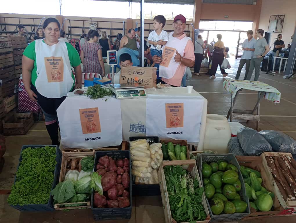 "Alimentazo" en Posadas: Gran demanda confirma necesidad de consumir productos agroecológicos de chacras misioneras imagen-14