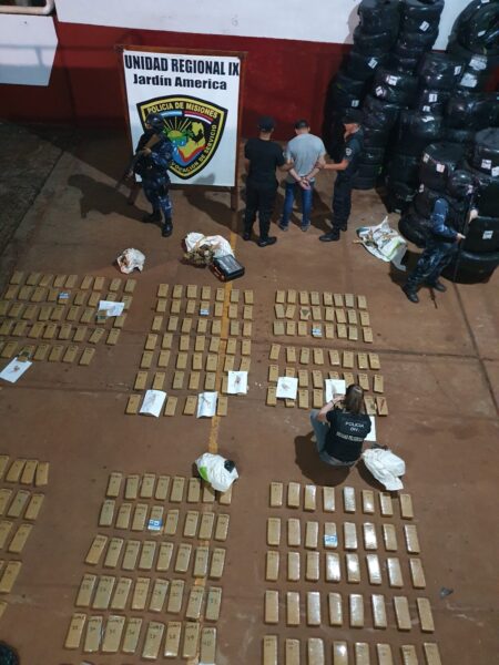 Persecución y detención: arrestaron a un colombiano con casi 200 kilos de marihuana imagen-10