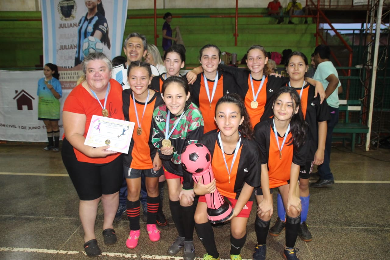 Puerto Esperanza: contención e inclusión a través del Futsal imagen-6