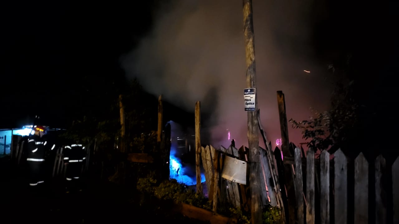 Incendio destruyó en su totalidad una vivienda en Oberá imagen-2