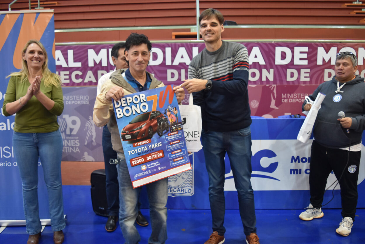 Montecarlo: entrega del Deporbono 7 para beneficiar a entidades deportivas locales imagen-2