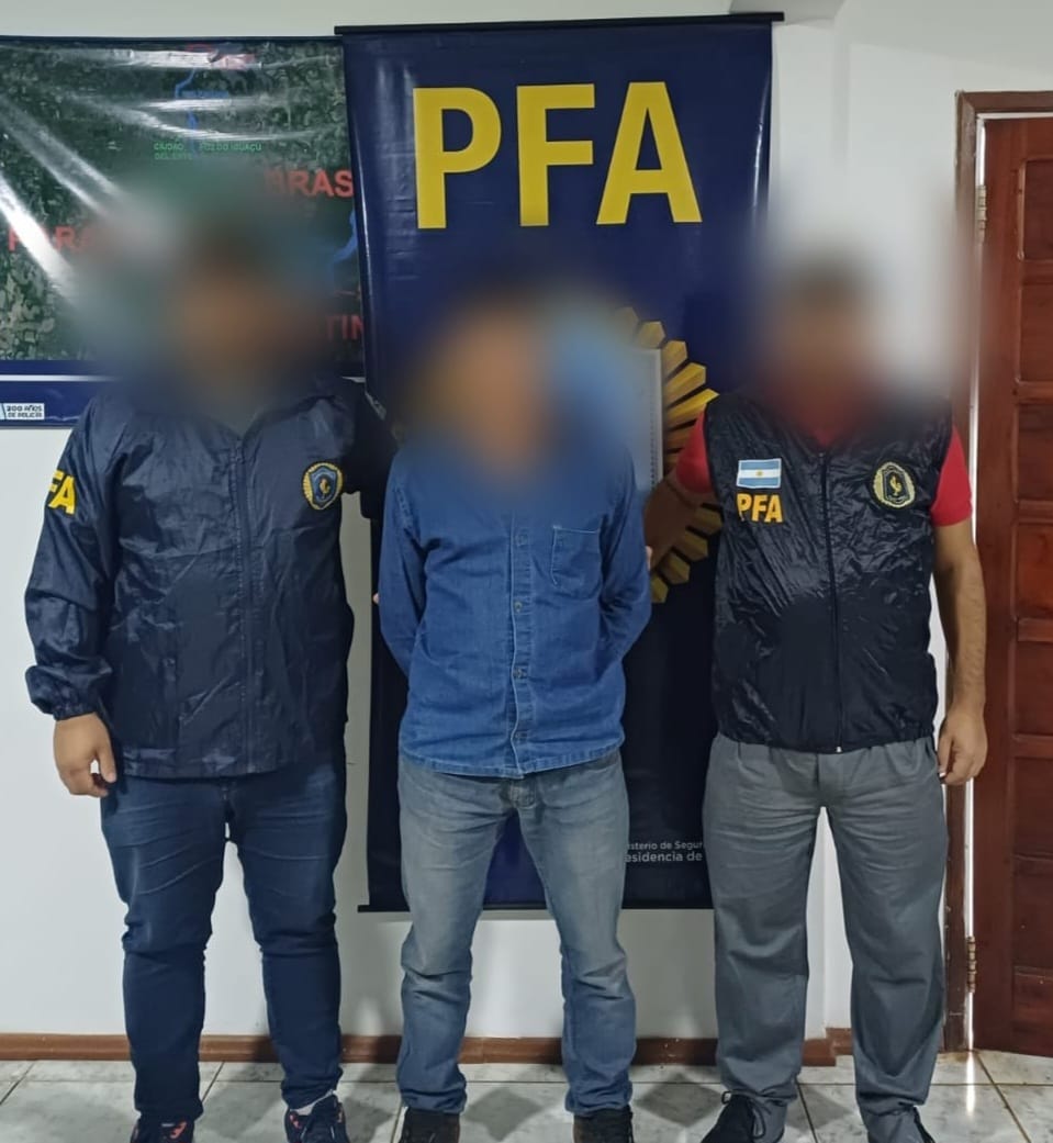El hombre del rifle: Policía Federal detuvo en Misiones a un prófugo acusado de portación y abuso de armas imagen-2