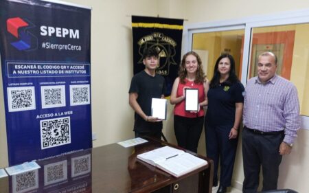 Alumnos de Instituciones Públicas de Gestión Privada en Misiones reciben títulos digitales imagen-15