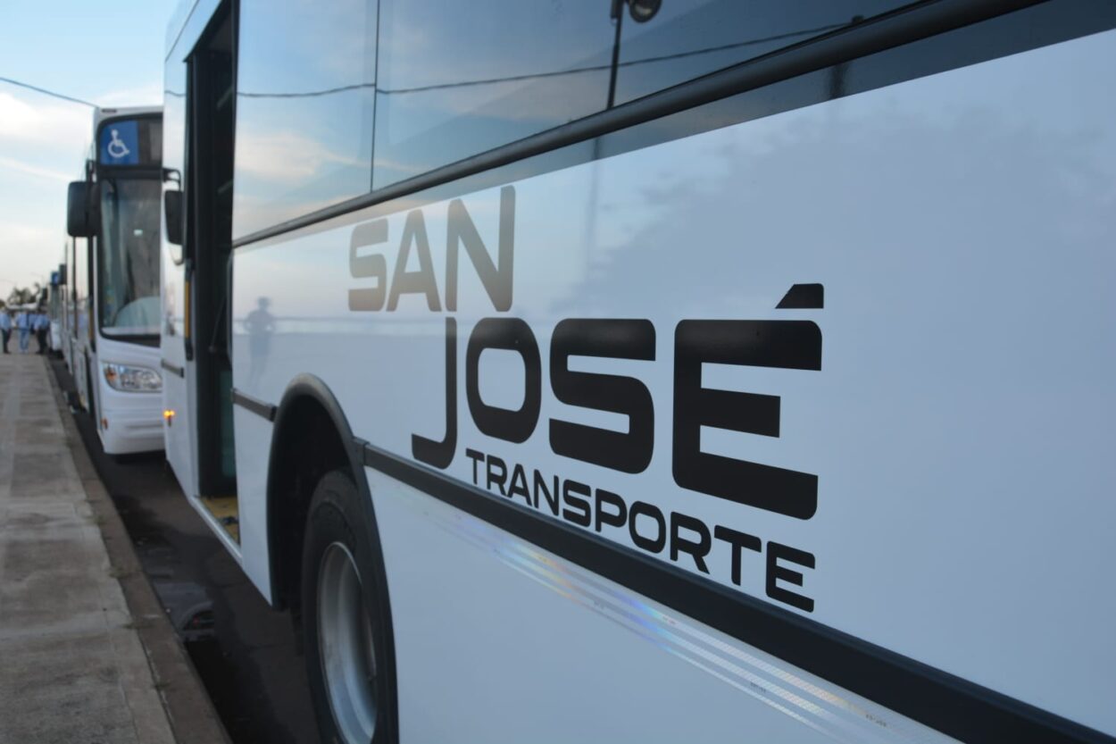 Colectivos: este sábado comenzó a operar la empresa San José con las líneas licitadas imagen-16