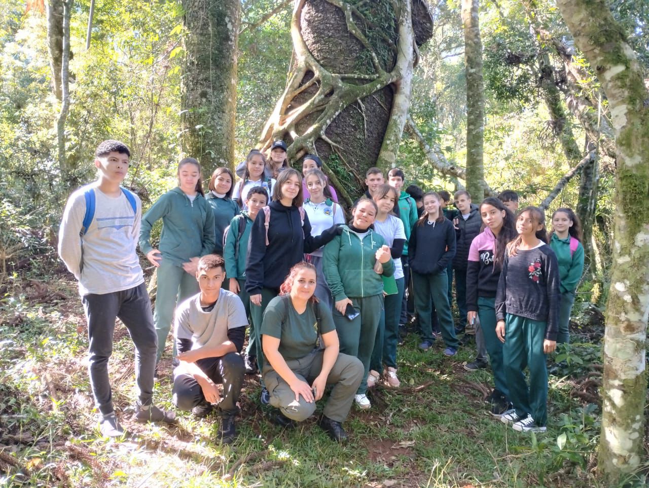 Estudiantes secundarios participaron de una jornada de educación ambiental en el Parque Provincial de la Araucaria imagen-17