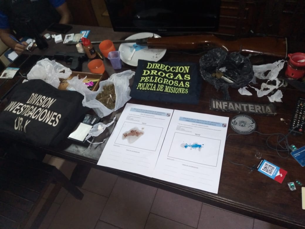 Desarticularon dos puntos de venta de drogas y de objetos mal habidos en Posadas imagen-2