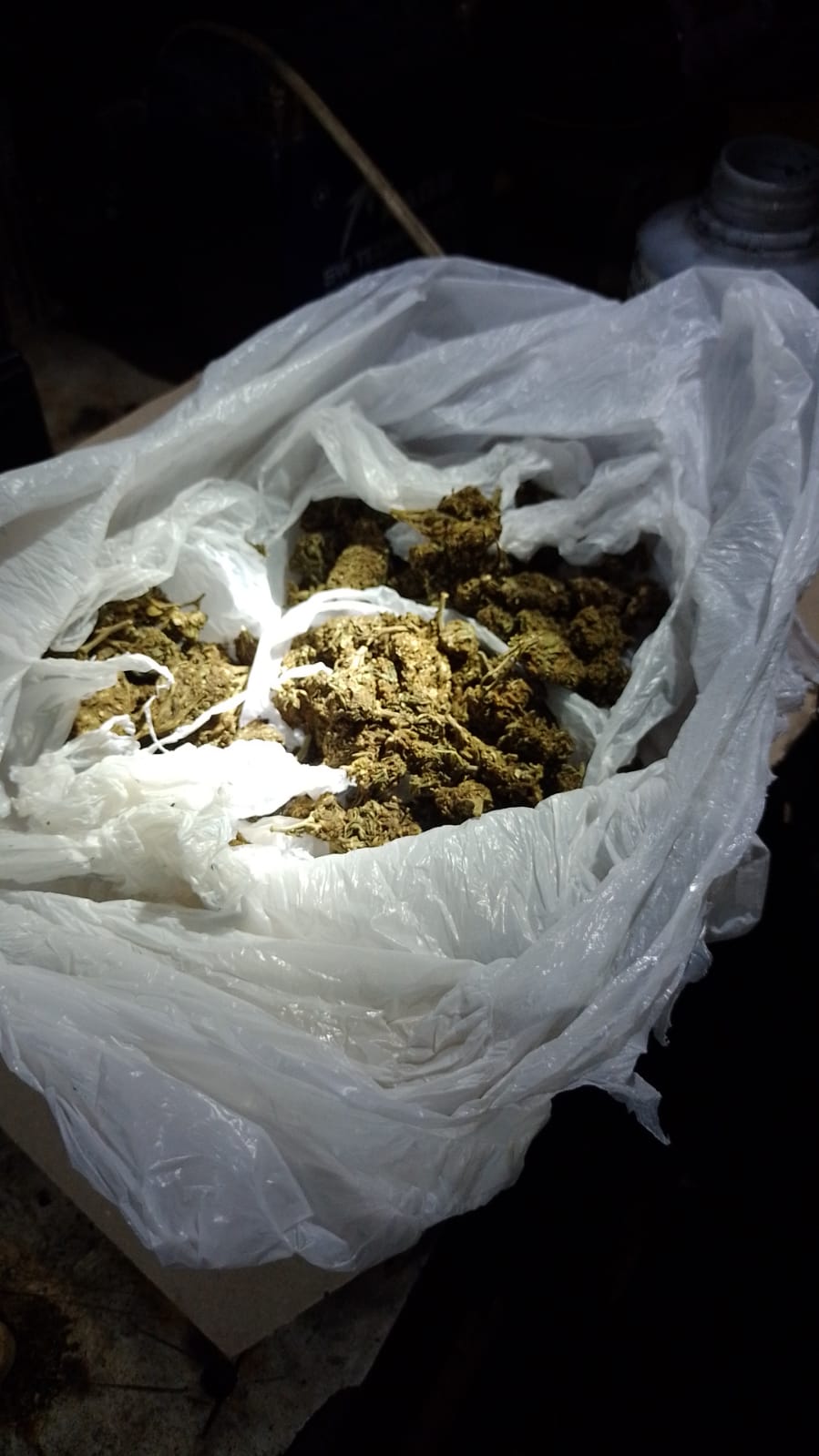 Desarticularon dos puntos de venta de drogas y de objetos mal habidos en Posadas imagen-10