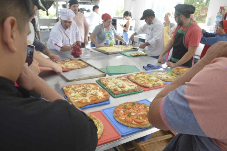 Se reabre el espacio para descubrir el arte de la pizza y las masas laminadas en el Ises imagen-32