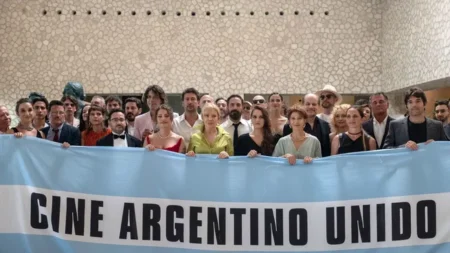 Manifestación por el cine argentino en la entrega de los premios Platino imagen-5