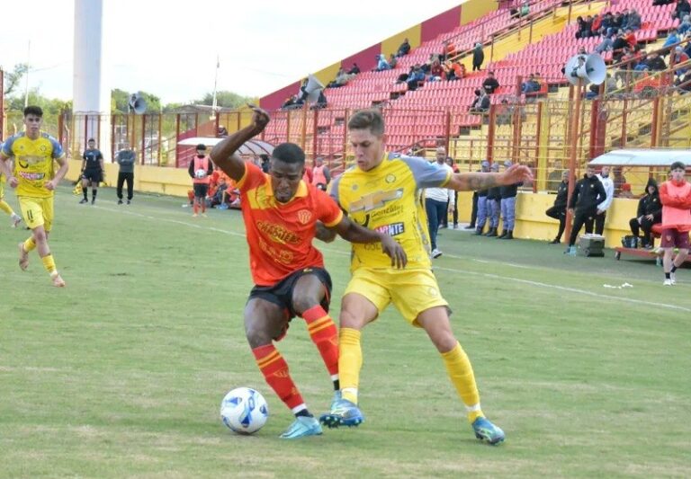 Fútbol: Crucero juega el domingo imagen-42