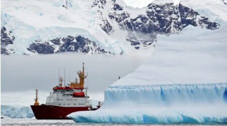 Rusia encontró en la Antártida la mayor reserva de petróleo del mundo: 30 Vaca Muerta juntas imagen-37