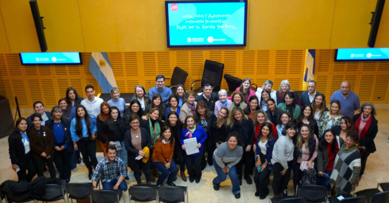 Realizaron en la Legislatura la primera convocatoria anual del Sistema de Acogimiento Familiar Alternativo de Misiones imagen-8