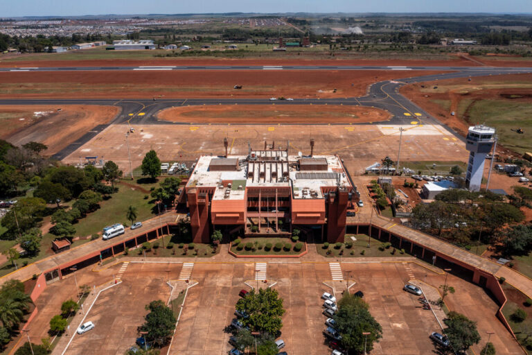 Misiones busca resoluciones de Cielos Abiertos para recuperar vuelos internacionales  imagen-50