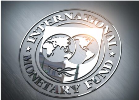 Misión de Economía viaja a EEUU para cerrar la octava revisión con el FMI, sin Milei ni Caputo imagen-5