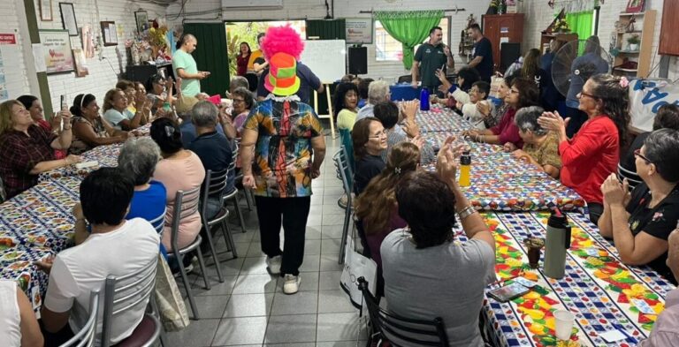 Abuelos disfrutaron del primer Bingo del "Mateando" en el Club San Gerardo imagen-43