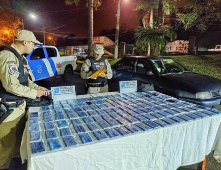 "Celulares flotadores": secuestran un millonario cargamento de contrabando en la zona de Puerto Rico imagen-4