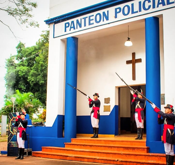 Cambio de Guardia de la Milicia Patriótica y recordatorio en La Piedad, por el 168vo aniversario de la Policía de Misiones imagen-14