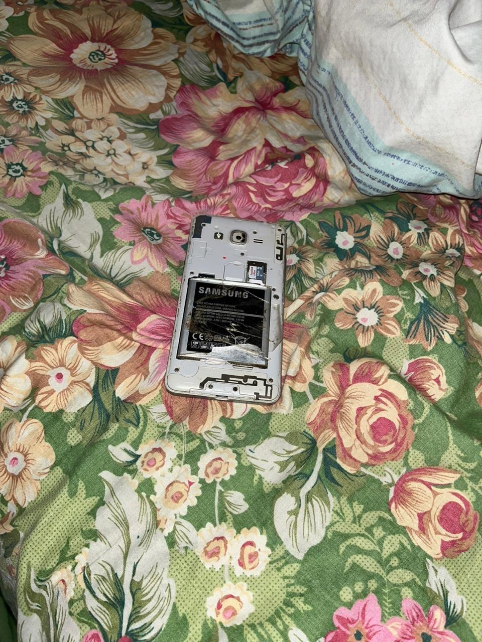 “Almohadas sonantes”: el SPF incautó celulares en la Colonia Penal de Candelaria imagen-10
