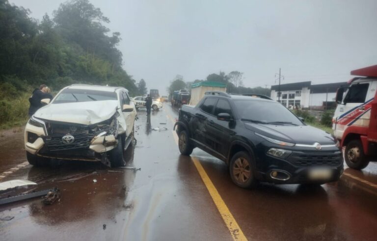 Oberá: triple colisión sobre ruta nacional 14 mientras se producía el corte del tránsito por manifestación docente imagen-33