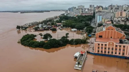 Al menos 78 muertos y 115.000 desalojados en Brasil por las inundaciones: "Es un escenario de guerra" imagen-30