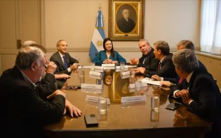 El Gobierno acordó con las Universidades un aumento del 270% en los gastos de funcionamiento El Gobierno acordó con las Universidades un aumento del 270% en los gastos de funcionamiento imagen-7