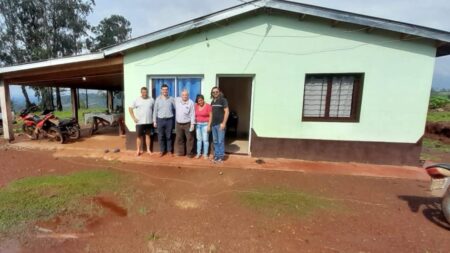 Colonos de Mojón Grande celebraron la finalización de su vivienda rural imagen-6