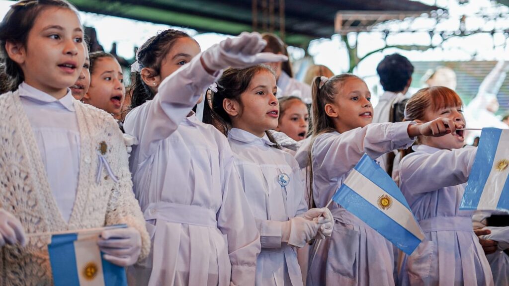 Acto en Candelaria: Passalacqua instó a construir una comunidad en unidad, educación y respeto para alcanzar una sociedad mejor imagen-4