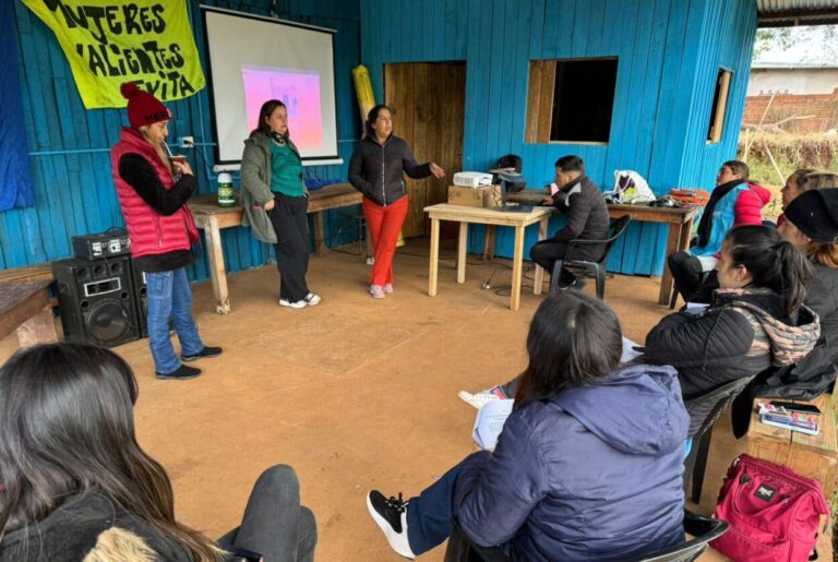 Mesas de Barrios Populares: "Seguimos trabajando para que cada familia conozca sus derechos", destacan imagen-3