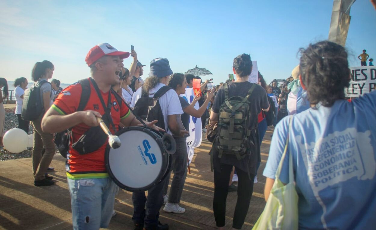 El Encuentro de la Resistencia rechaza la Ley Bases y se concentra este miércoles en la plaza 9 de Julio imagen-8