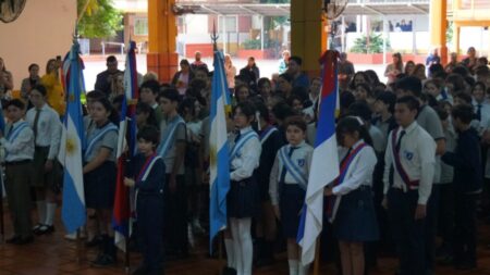 La Legislatura participó de la ceremonia en la que estudiantes de séptimo grado se comprometieron con el ambiente imagen-10