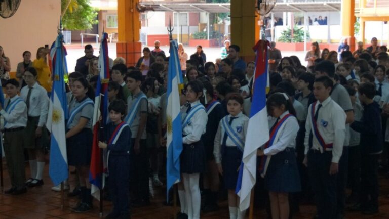 La Legislatura participó de la ceremonia en la que estudiantes de séptimo grado se comprometieron con el ambiente La Legislatura participó de la ceremonia en la que estudiantes de séptimo grado se comprometieron con el ambiente imagen-39