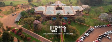 Universitarios en paro nacional reclamando un aumento salarial del 50% imagen-7