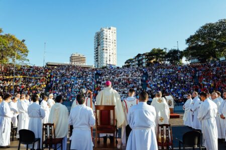 Corpus Christi: Stelatto llamó a la solidaridad para fortalecer el trabajo de los misioneros imagen-3