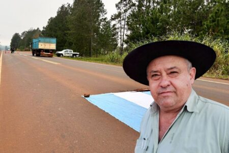 El Intendente de Salto Encantado acordó con manifestantes la liberación de media calzada de la ruta 14 imagen-4