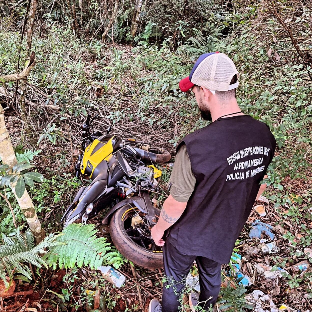 Continúan detenidos los integrantes de la red de robo y venta de motos en Jardín América: Son 7 los rodados recuperados imagen-2