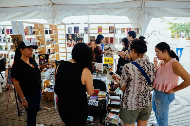 La Feria del Libro se consolidó como evento cultural de Posadas imagen-5