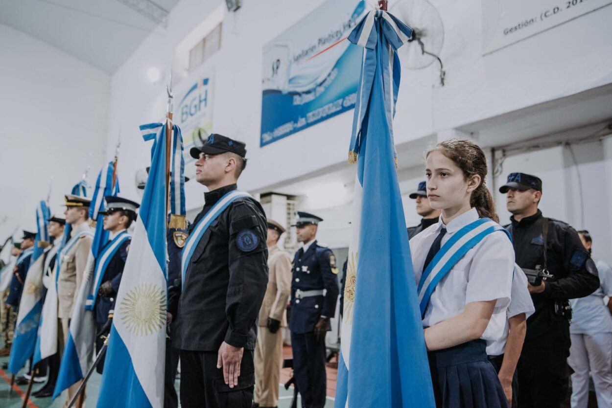 Posadas rindió homenaje al héroe gaucho, Martín Miguel de Güemes imagen-4