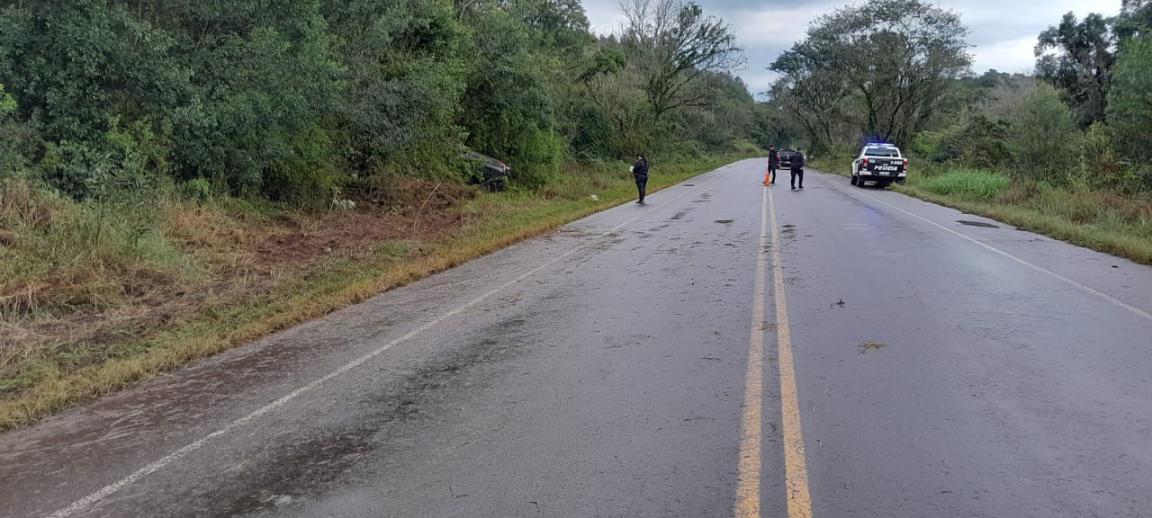 San Martín: una mujer debió ser trasladada al Hospital de Oberá tras volcar con el auto sobre ruta provincial 103 imagen-2