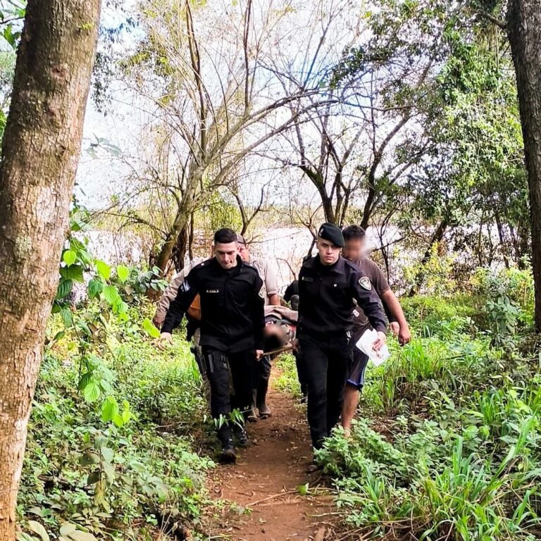 Rescataron del río Uruguay a un hombre que convulsionó mientras nadaba imagen-20