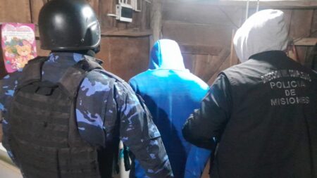 Operativo en barrios Lapachitos e Independencia: Arrestaron a un hombre buscado por cinco robos imagen-7