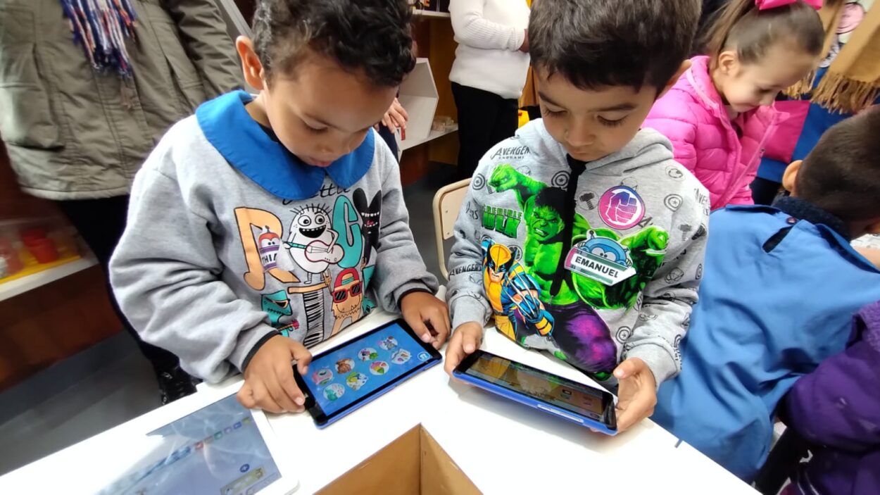 Educación Disruptiva: Crear un nuevo Espacio Maker para inspirar a más de 400 pequeños genios en San Vicente   imagen-4