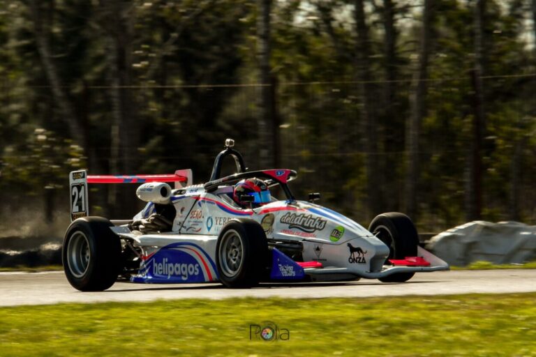 Automovilismo: Mairú fue 16ta en la primera final de la de la Fórmula 3 Metropolitana en La Plata imagen-23