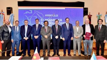 Gobernadores norteños se reúnen el lunes para definir estrategia en torno a Ley Bases Gobernadores norteños se reúnen el lunes para definir estrategia en torno a Ley Bases imagen-2