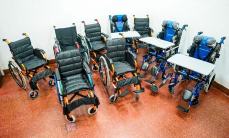 Salud Pública entregará 9 sillas de ruedas, entre estándar y posturales, a beneficiarios del Incluir imagen-41