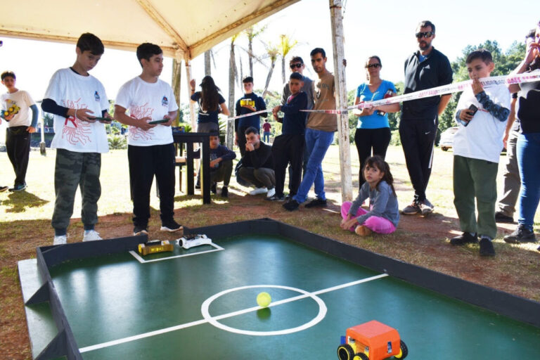 Con gran éxito comenzó la Copa Robótica Misiones 2024 imagen-18