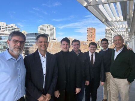 En reunión con empresa multinacional forestal, la Provincia acordó distintos proyectos para fortalecer y optimizar las inversiones en Misiones imagen-7