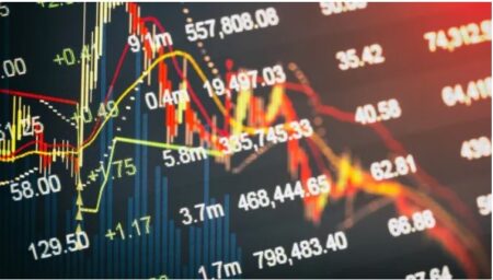 Mercados no recuperan confianza en el Gobierno: ADRs de Bancos se hunden hasta 6% y riesgo país supera los 1.600 puntos imagen-5