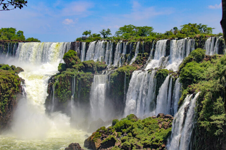 Iguazú registró un 89% de ocupación hotelera y más de 150 mil visitantes en el receso invernal imagen-7