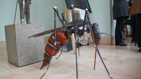 «Arte en Cámara»: artista le da valor a los objetos en desuso «para que sigan estando entre nosotros» "Arte en Cámara": artista le da valor a los objetos en desuso "para que sigan estando entre nosotros" imagen-5